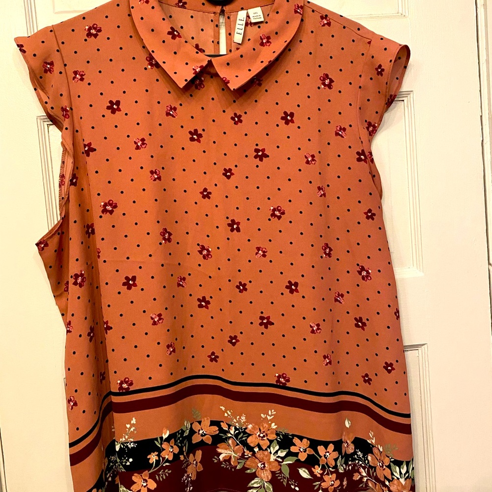 Elle brand top